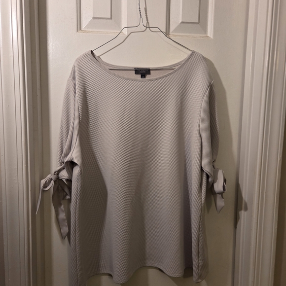 The Limited Tops - The Limited: Light Gray Textured Blouse with Tie Sleeves. Size XL.